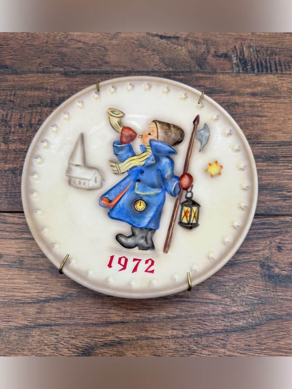 Vintage 1972 Ceramic Plate - Blue Lantern girl blowing horn MJ Hummel